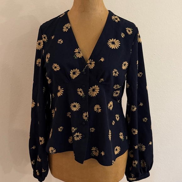 Moussy sz 1 or S Navy Floral Button-Up Margalet Blouse peasant sleeve great cond - Picture 4 of 11